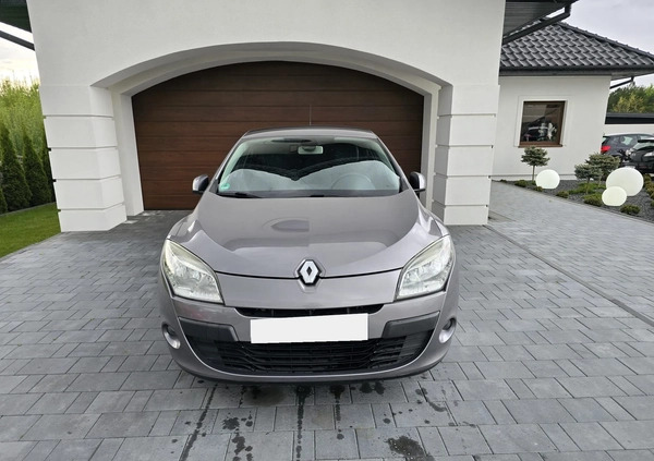 Renault Megane cena 24500 przebieg: 147890, rok produkcji 2010 z Grodków małe 529